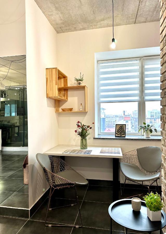 Designer Apartments In The City Center Rivne Zewnętrze zdjęcie