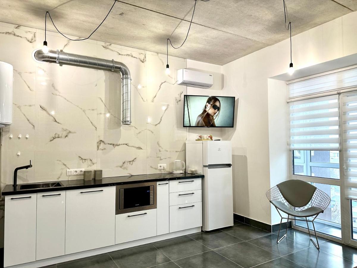 Designer Apartments In The City Center Rivne Zewnętrze zdjęcie
