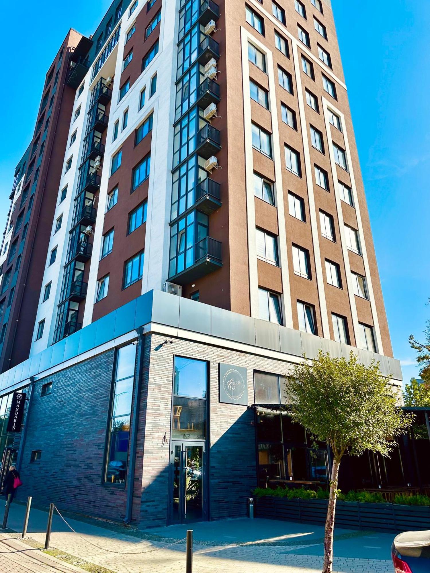Designer Apartments In The City Center Rivne Zewnętrze zdjęcie